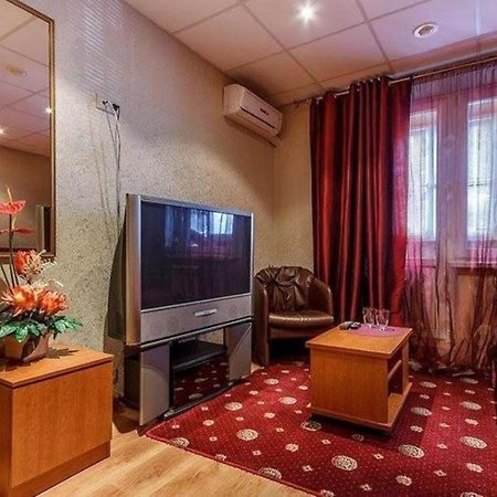 Hotel Bonjour Butovo Moskow Bagian luar foto