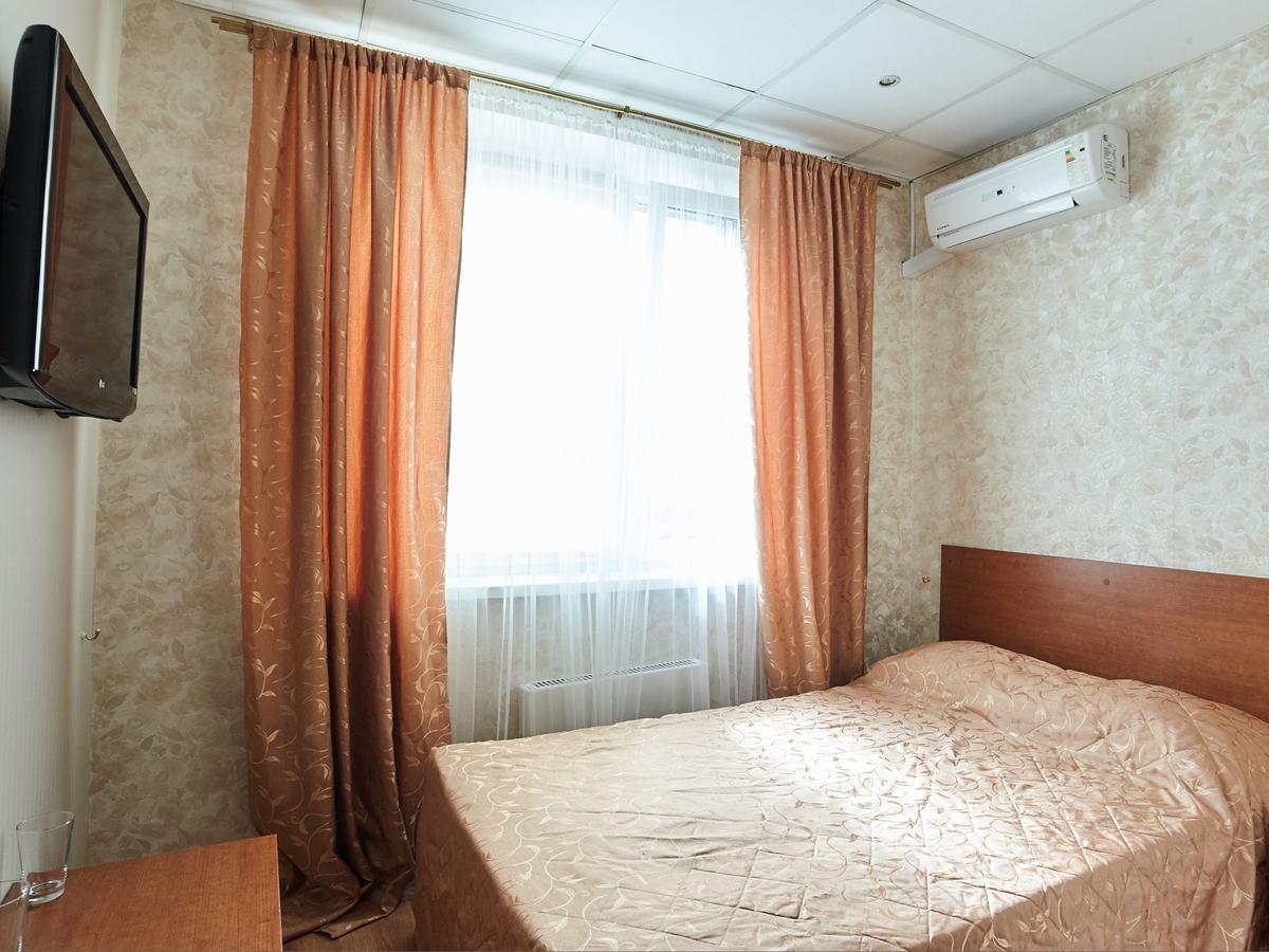 Hotel Bonjour Butovo Moskow Bagian luar foto